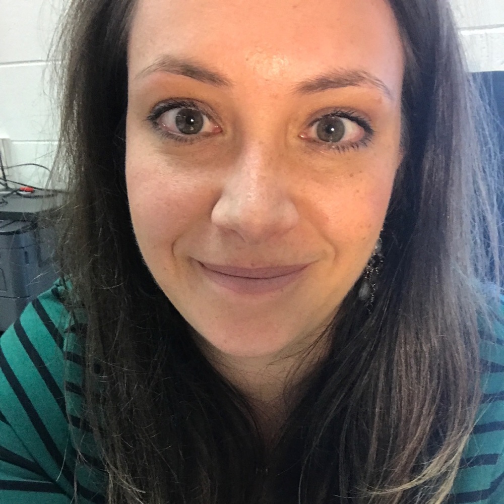 Meet your Posher, Gloria